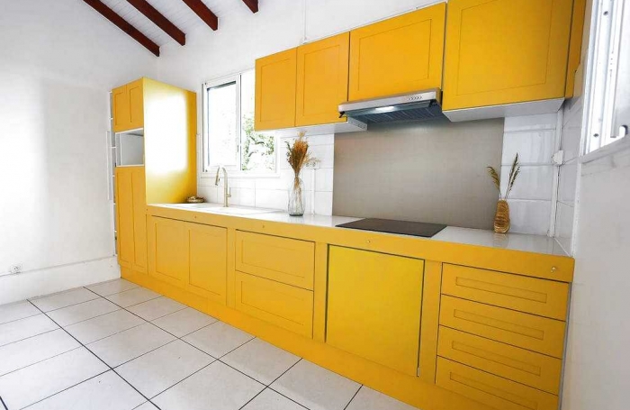 Location Appartement T2 Calme et Vue Mer à POINTE-NOIRE