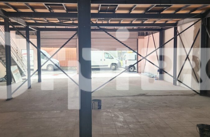 Orpi Boutarel vous propose de louer un entrepôt au centre de Jarry