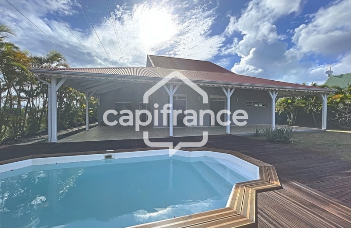 Location Maison 189m&sup2; 6 pi&#232;ces Baie Mahault