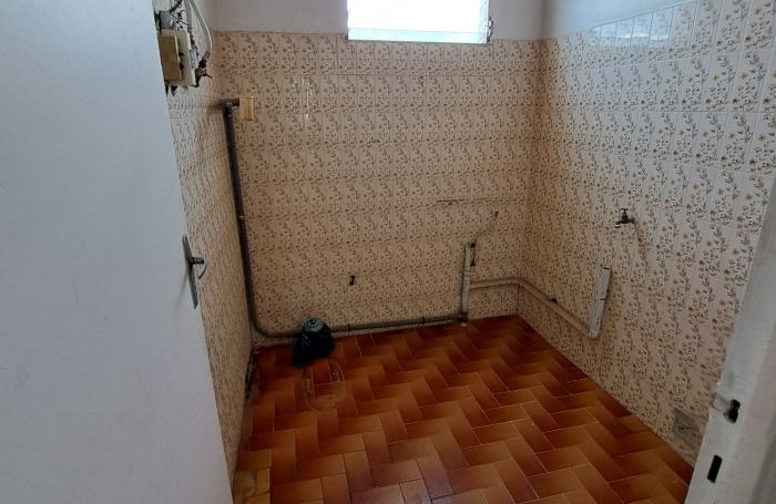 RARE - IMMEUBLE DE RAPPORT DANS LE CENTRE DU GOSIER