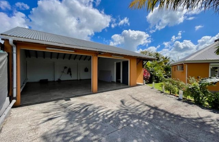 Vente Maison 118.8m&sup2; 5 pi&#232;ces Lamentin