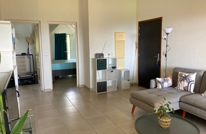 SAINT-CLAUDE, APPARTEMENT T3 RESIDENCE SECURISEE AVEC PISCINE- TERRASSE VUE MER ET MONTAGNE