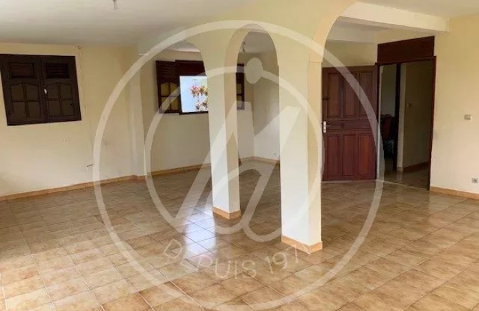 Vente Maison 6 pi&#232;ces Les Abymes