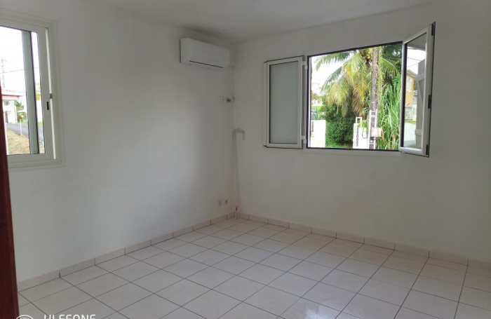 Location Appartement 80.97m&sup2; 3 pièces Sainte Anne