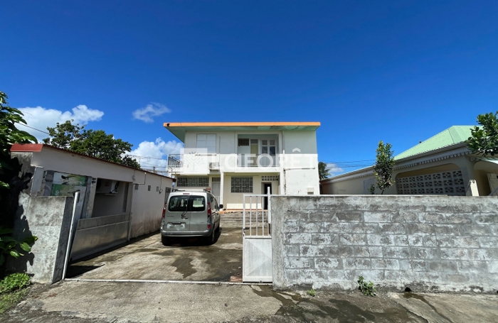 Vente Local commercial 188m² Sainte Rose