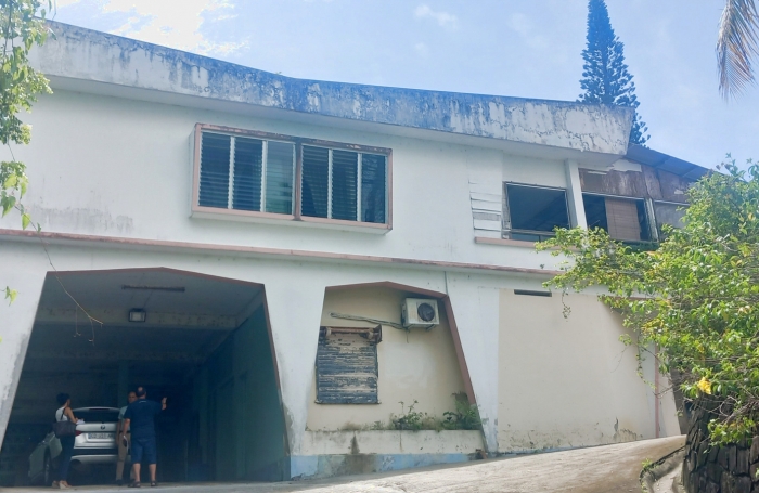 LES ABYMES - BESSON  :  PROPRIETE DE 7962 m2