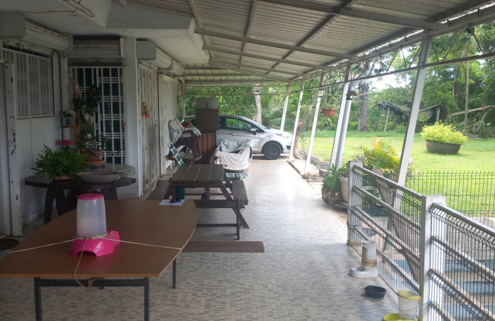 LES ABYMES - BESSON  :  PROPRIETE DE 7962 m2