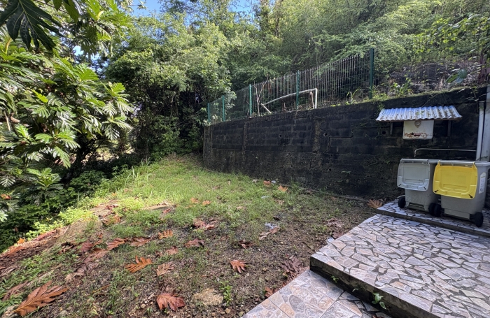 BAS DE VILLA T2 LA BOUAYE