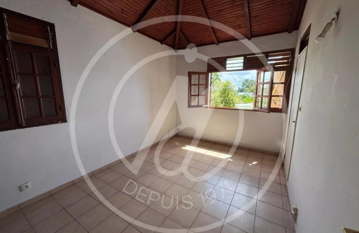 Vente Maison 160m&sup2; 6 pi&#232;ces Baie Mahault