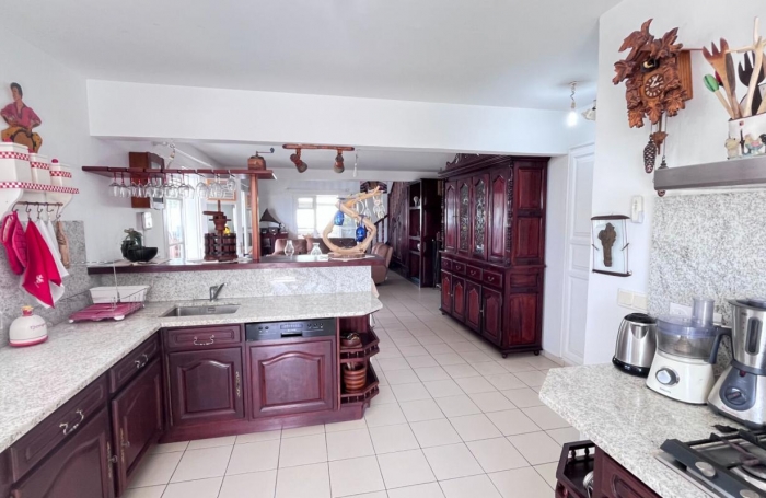 Vente Maison 200m&sup2; 6 pi&#232;ces Gourbeyre