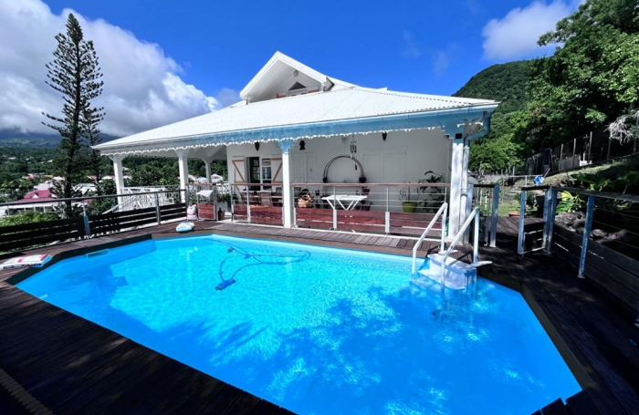 Vente Maison 200m&sup2; 6 pi&#232;ces Gourbeyre