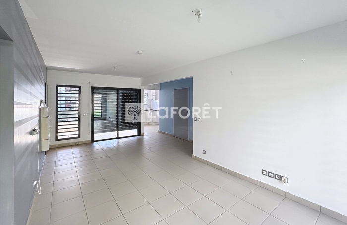 Location Appartement 66m² 3 pièces Saint François