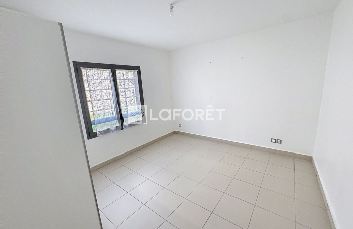 Location Appartement 66m² 3 pièces Saint François