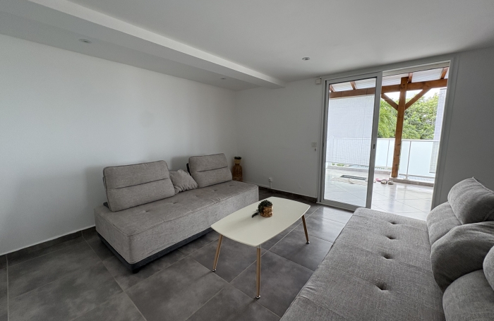 MAGNIFIQUE APPARTEMENT T4 MODERNE ENTIEREMENT MEUBLE PETIT-BOURG