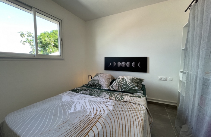 MAGNIFIQUE APPARTEMENT T4 MODERNE ENTIEREMENT MEUBLE PETIT-BOURG