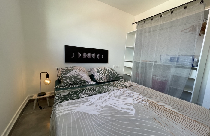 MAGNIFIQUE APPARTEMENT T4 MODERNE ENTIEREMENT MEUBLE PETIT-BOURG