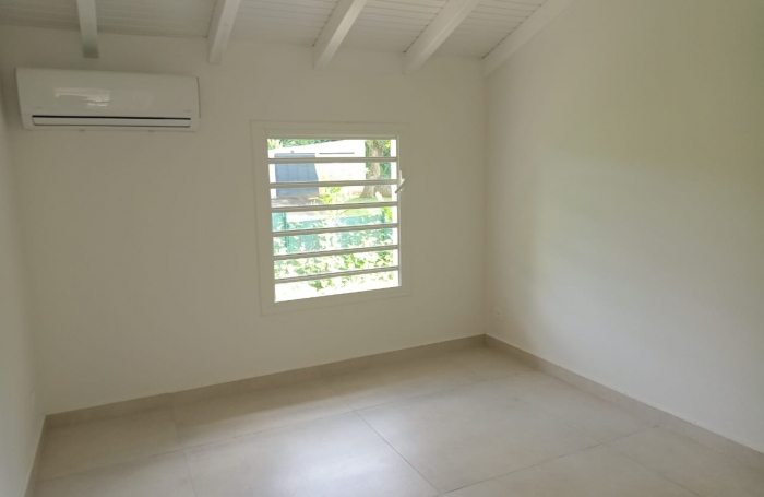 VILLA T4 en R+1 - VERNOU 97170 PETIT-BOURG