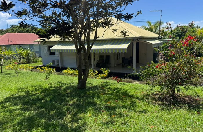 BAILLIF Villa T3 + Bureau + Garage