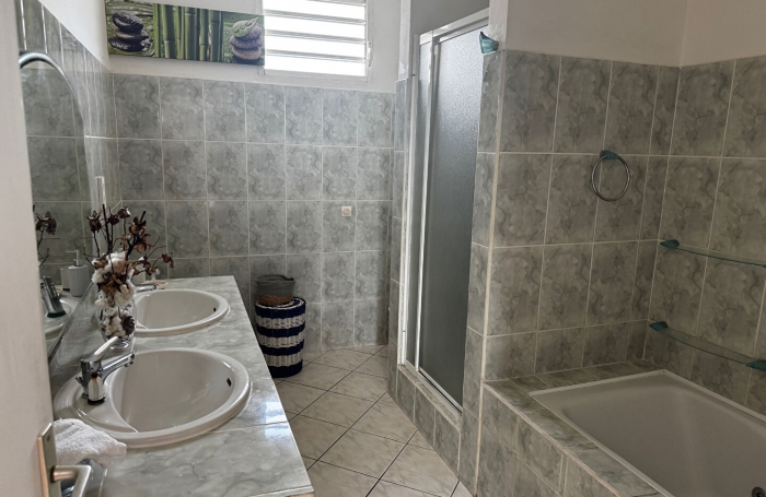 Location Appartement 113m² 4 pièces Sainte Anne