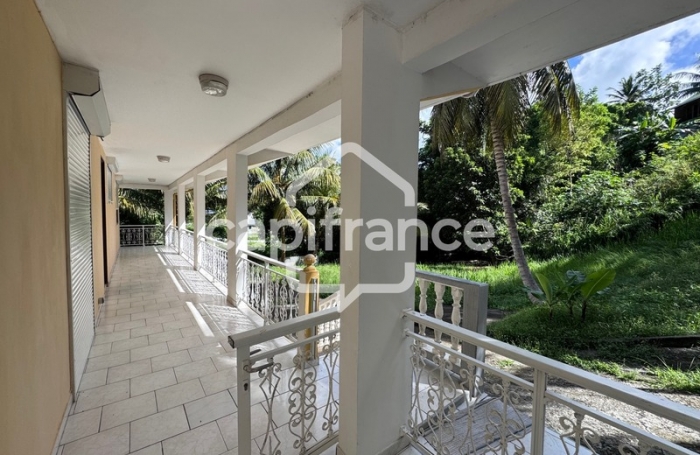 Vente Maison 280m&sup2; 10 pi&#232;ces Gosier