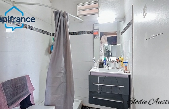 Vente Immeuble 75m&sup2; Les Abymes