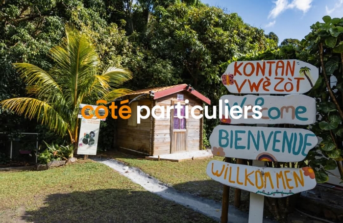 Vente Terrain 5005m² 9 pièces Pointe-Noire