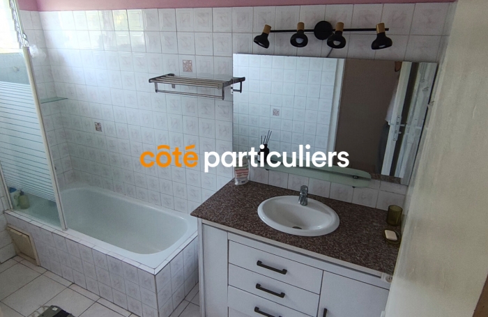 Location Appartement 106m² 4 pièces Gosier