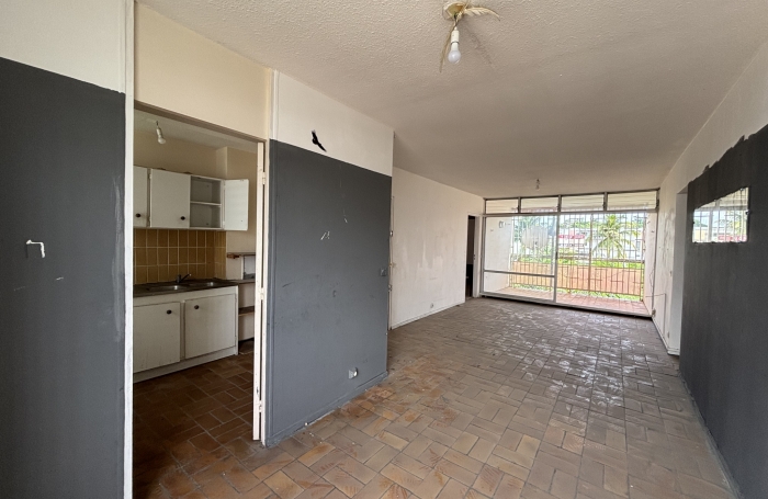 Appartement à rénover aux Abymes - LONGFORT IMMOBILIER