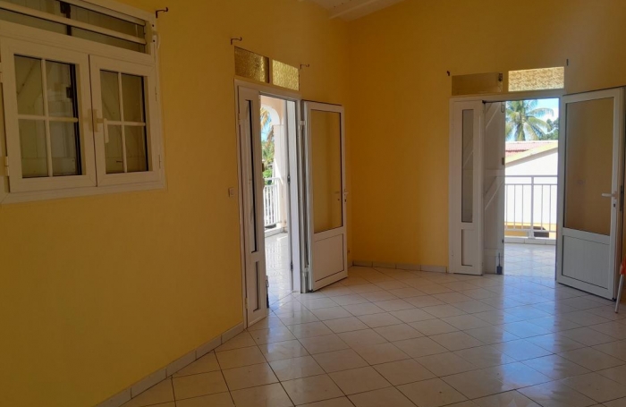 Vente Maison 185.84m&sup2; 8 pièces Sainte Rose
