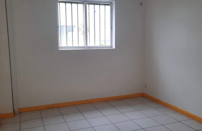 Bureaux de 70m2 ZAC de NOLIVIER 1ER ETAGE