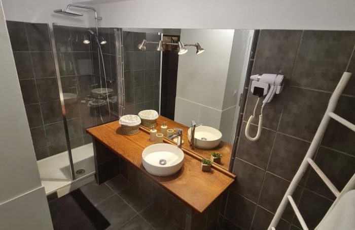 LOCATION STUDIO MEUBL&Eacute; MARINA TOUT INCLUS