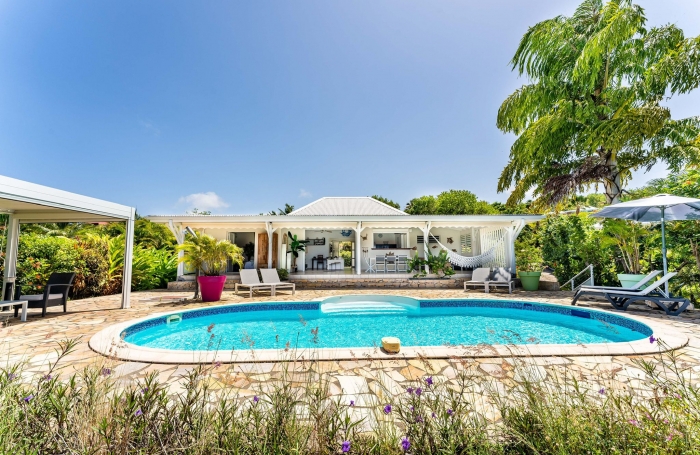 &Agrave; VENDRE VILLA F4 MEUBL&Eacute;E AVEC VUE PANORAMIQUE &Agrave; MARIE-GALANTE SUR UN TERRAIN DE 1456 M2