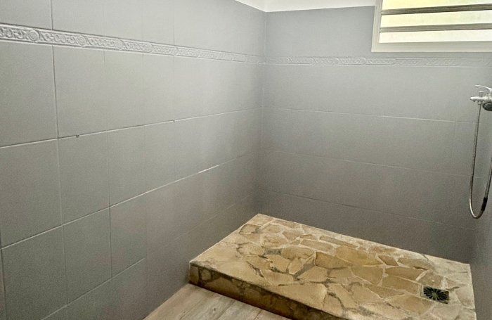 Maison mitoyenne F4 avec jardin privatif &agrave; Moudong, Baie-Mahault, Guadeloupe