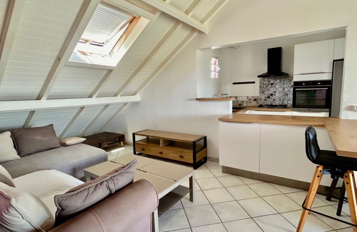 &Agrave; VENDRE TR&Egrave;S JOLI T2 MEUBL&Eacute; AVEC VUE D&Eacute;GAG&Eacute;E &Agrave; BAIE-MAHAULT