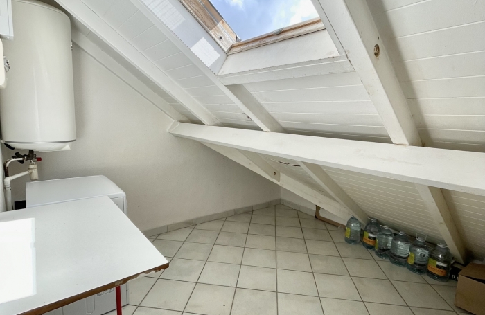 &Agrave; VENDRE TR&Egrave;S JOLI T2 MEUBL&Eacute; AVEC VUE D&Eacute;GAG&Eacute;E &Agrave; BAIE-MAHAULT