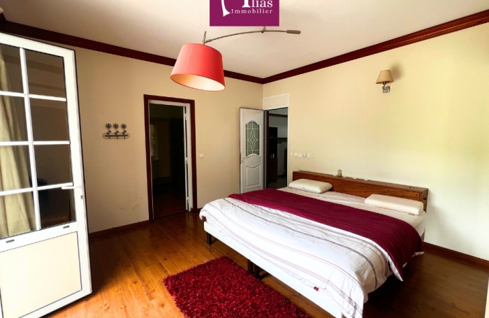 &Agrave; louer - Villa F6 meubl&eacute;e de 216m2 + Bungalow - Castel, Lamentin