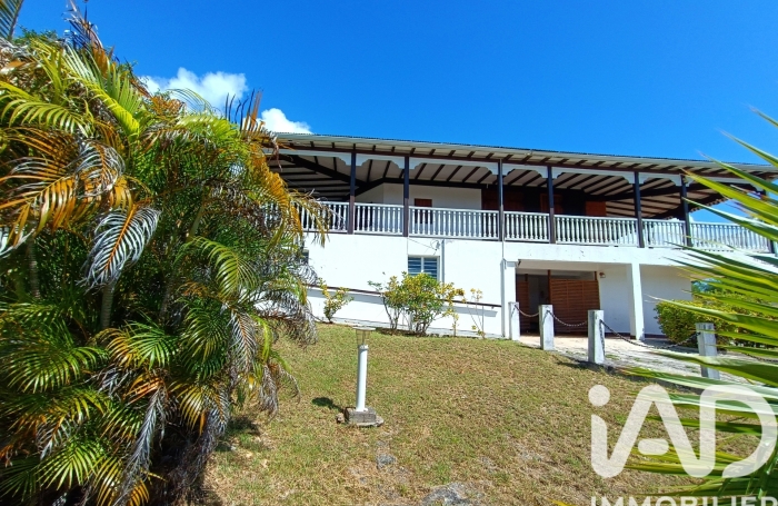 Vente Divers 161m&sup2; 6 pi&#232;ces Saint François