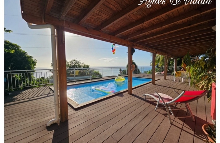 Vente Maison 76m&sup2; 4 pi&#232;ces Bouillante