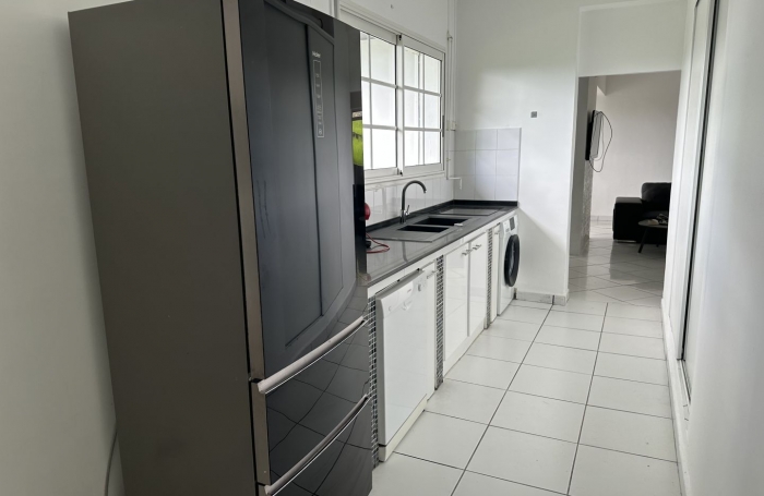 Location Appartement 104.16m&sup2; 5 pi&egrave;ces Les Abymes