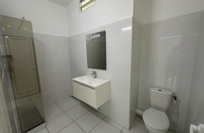 Location Appartement 104.16m&sup2; 5 pi&egrave;ces Les Abymes