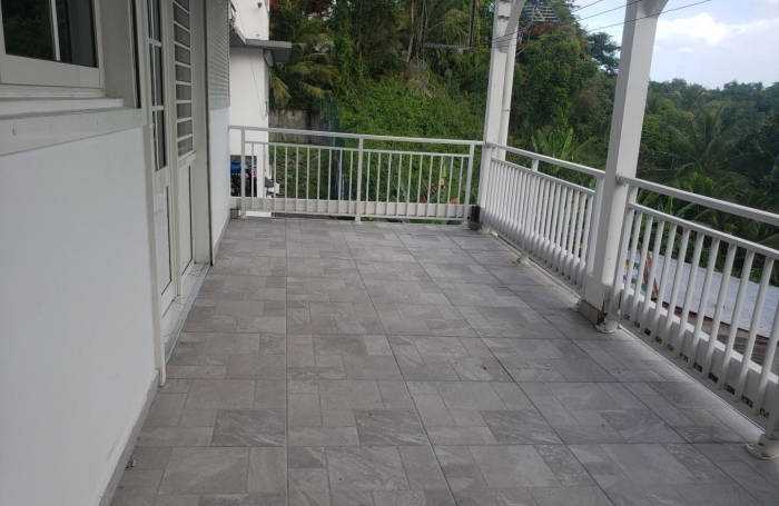 Location Appartement 104.16m&sup2; 5 pi&egrave;ces Les Abymes