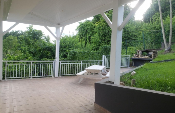 Location Appartement 104.16m&sup2; 5 pi&egrave;ces Les Abymes