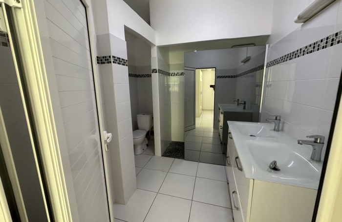 Location Appartement 104.16m&sup2; 5 pi&egrave;ces Les Abymes