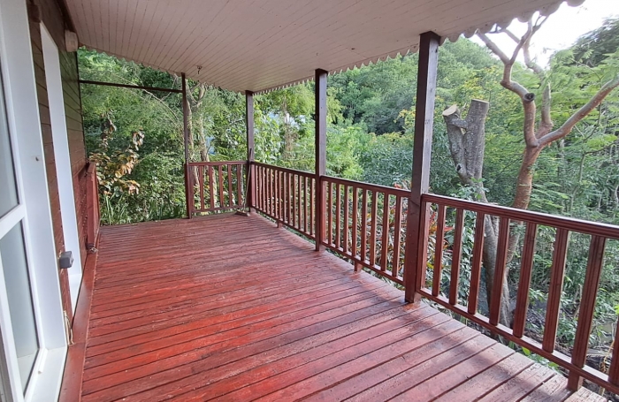 Bouillante, bungalow vue mer 2 chambres à deux pas de la plage