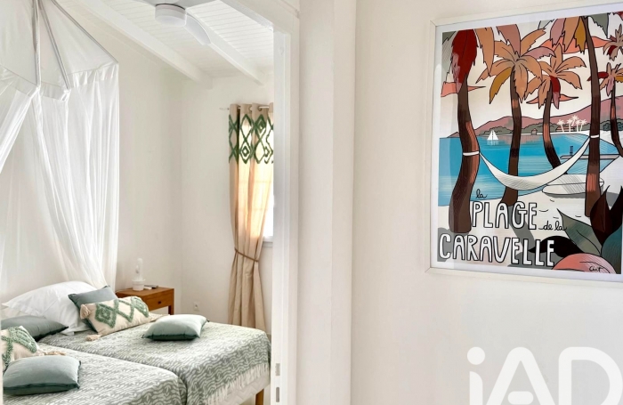 Vente Divers 134m&sup2; 5 pi&#232;ces Bouillante