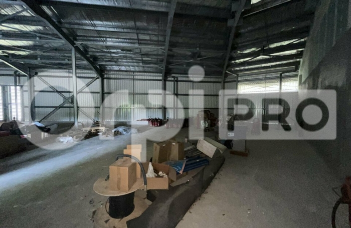 Orpi Boutarel vous propose de louer un entrepôt en plein coeur de petit-pérou.