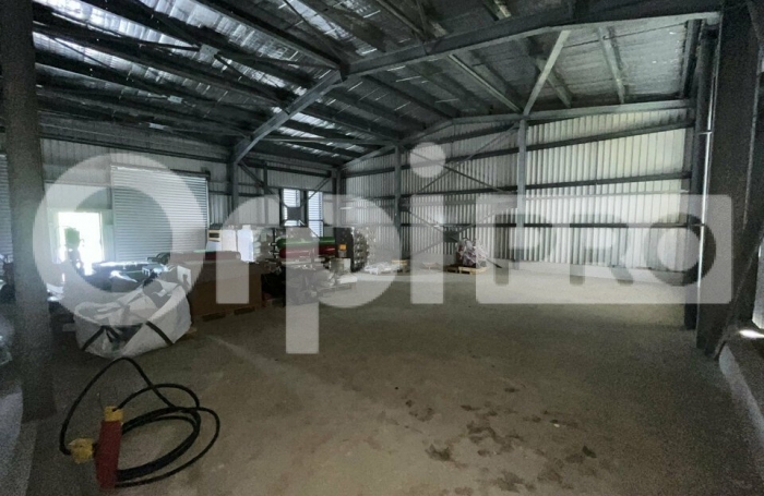 Orpi Boutarel vous propose de louer un entrepôt en plein coeur de petit-pérou.