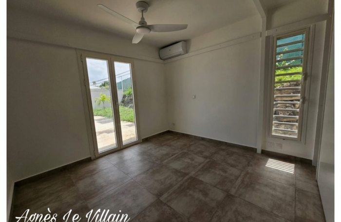 Vente Maison 79m&sup2; 4 pi&#232;ces Bouillante