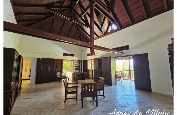 Vente Maison 263m&sup2; 15 pi&#232;ces Pointe-Noire