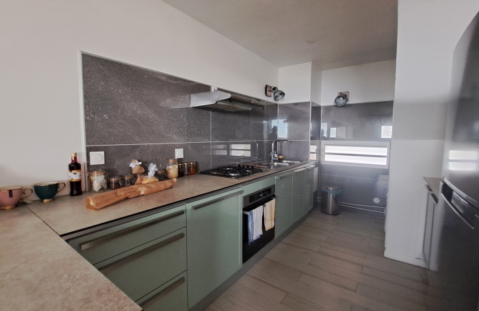 À louer : Charmant Duplex meublé  Centre-ville de Basse-Terre